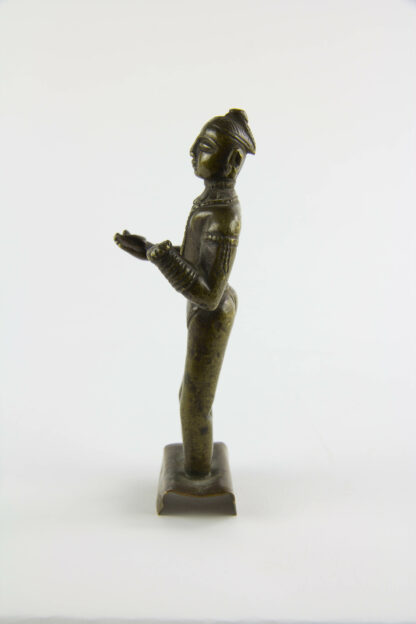 Parvati, Indien, 18./19. Jh., Bronze, Grundplatte später, eine Hand abgebrochen, Gebrauchsspuren, H: 12,5 cm, www.beyreuther.de