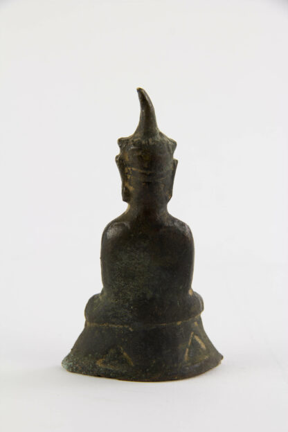 Kleine Figur, Ostasien, 18./19. Jh., Buddha, wohl Ausgrabung, Gebrauchsspuren. H: 6 cm, www.beyreuther.de