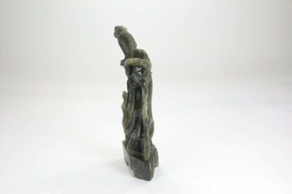 Figur, China, 20. Jh., Jade, Frau, Gebrauchsspuren, unbeschädigt. H: 21 cm, www.beyreuther.de