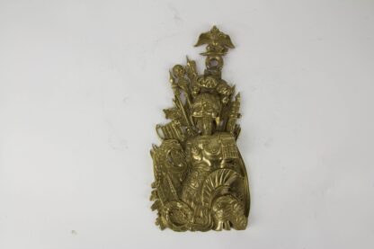 Beschlag, Russland, 2. Hälfte 19. Jh., Bronze, mit Kriegstrophäen, im Stil des Empire, alte Reparatur. H: 26 cm, www.beyreuther.de