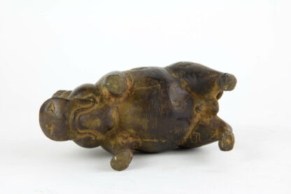 Figur, Java, Indonesien, im Stil des 14. Jh., Bronze, Schwein, feiner Guss mit Patina. H: 11 cm, L: 16 cm.