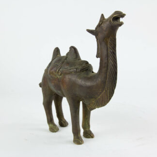 Figur, China, 2o. Jh., im Ming-Stil, Bronze, Kamel, feiner Guss und Patina. H: 19 cm.