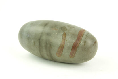 3 Shiva Lingam Steine, 20. Jh., Symbol des Phallus als Sinnbild des Shivas, unbeschädigt, 2x L: 20 cm, 1x L: 10 cm.